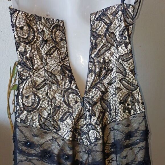 Sue Wong Black & Gold Lace Off-Shoulder Maxi Dress β Size 2 β Elegant Foβ¦ - Picture 4 of 7